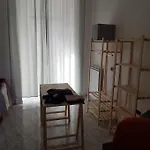 Casa Mondrian 3 A Napoli Centro